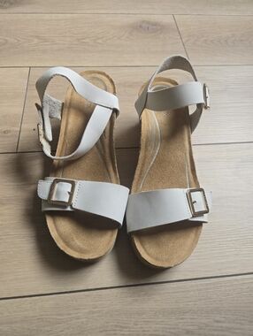 Aetrex Lexa White Sandals Size 7.5
